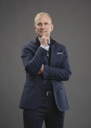 Half-length, vertical: Samppa Lajunen